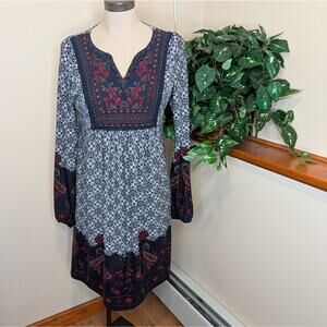 Sahalie Embroidered Dress Size Medium
